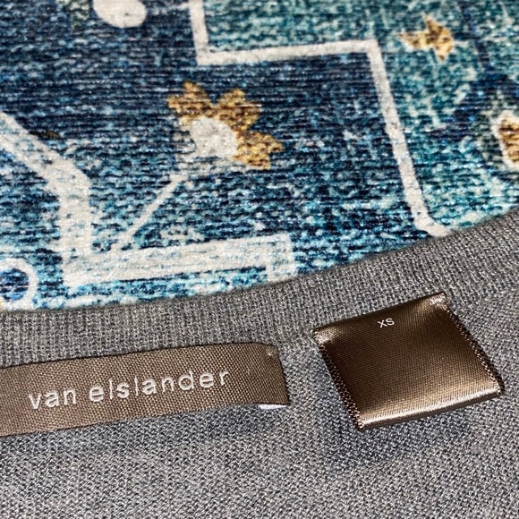 ANTHROPOLOGIE VAN ELSLANDER Silk/Cashmere Sweater, Size XSmall - Picture 3 of 6